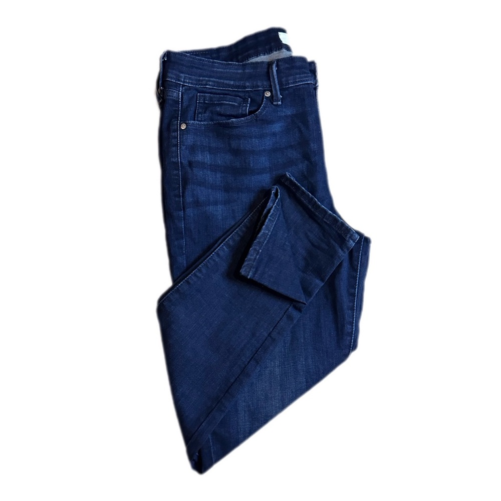 DENIZEN FROM LEVI’S MID-RISE SKINNY JEANS
